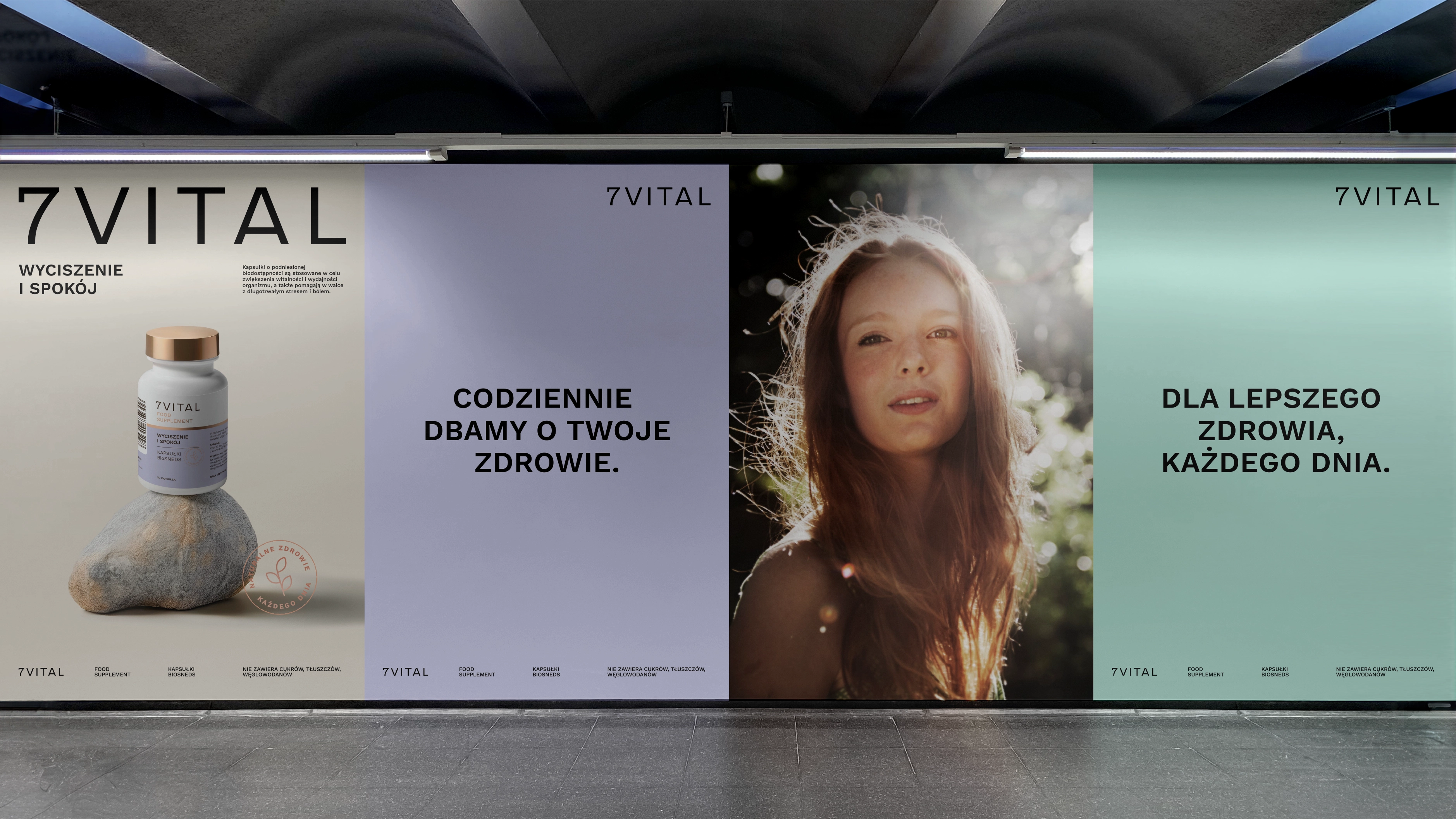 Kampania outdoorowa 7Vital – billboard z butelką suplementu, hasłem Codziennie dbamy o Twoje zdrowie i portretem kobiety w naturalnym świetle.